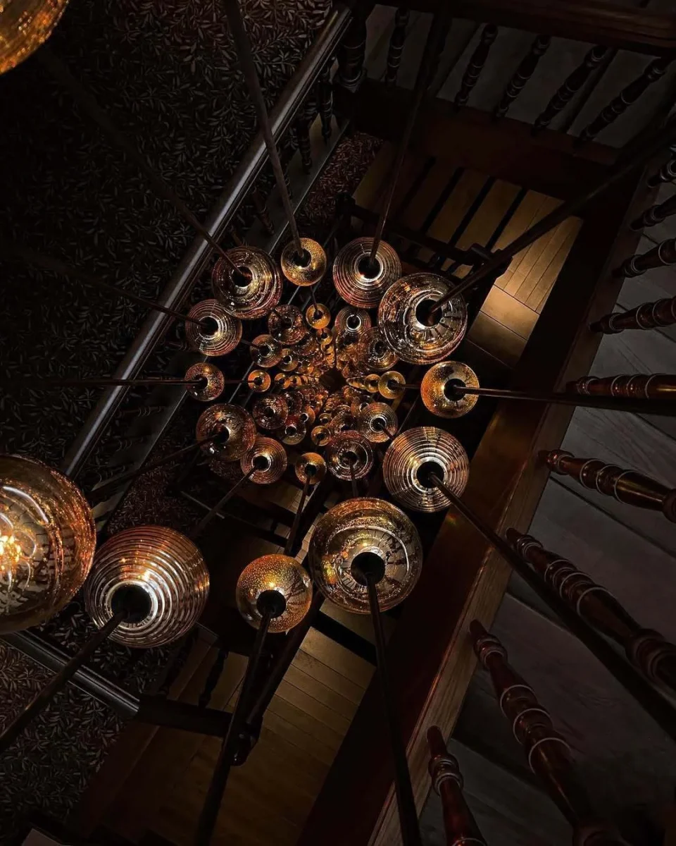 The staircase with pendant lamps seen from above