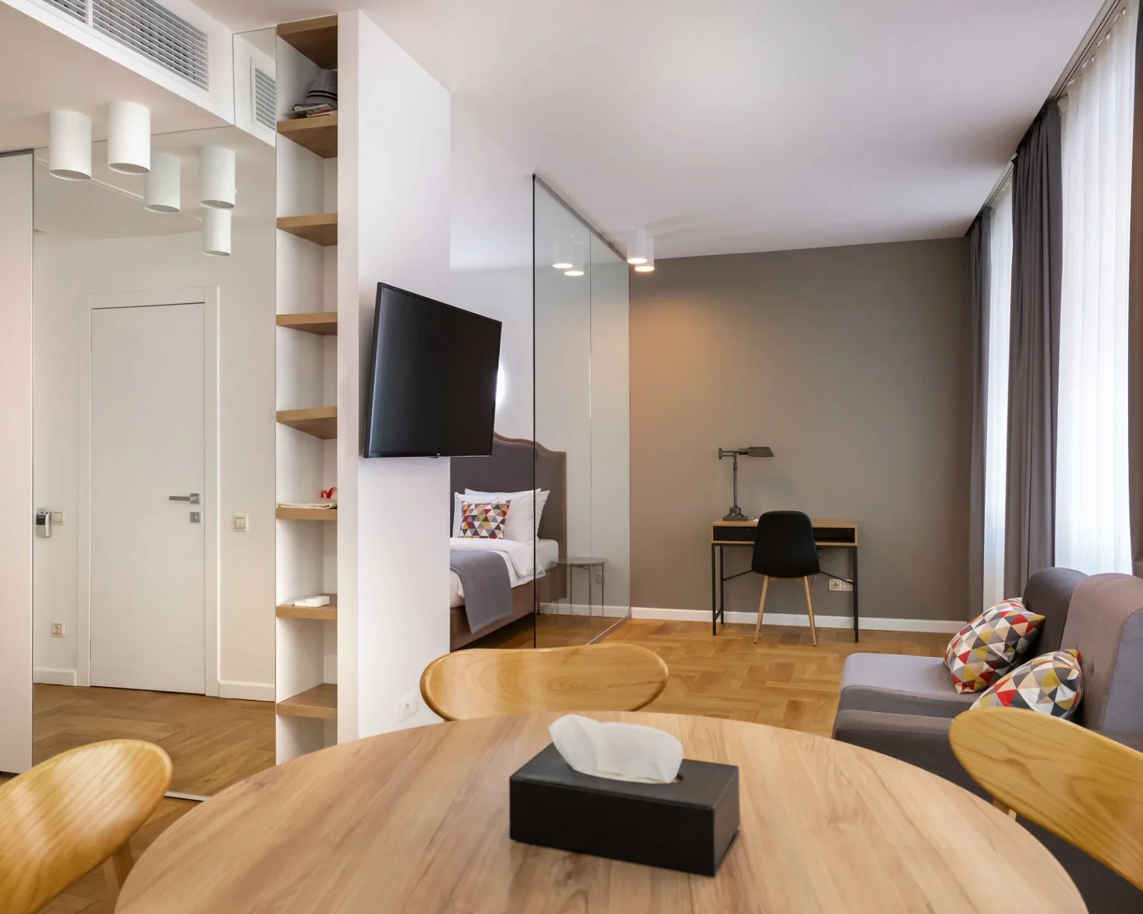 Deluxe Suite